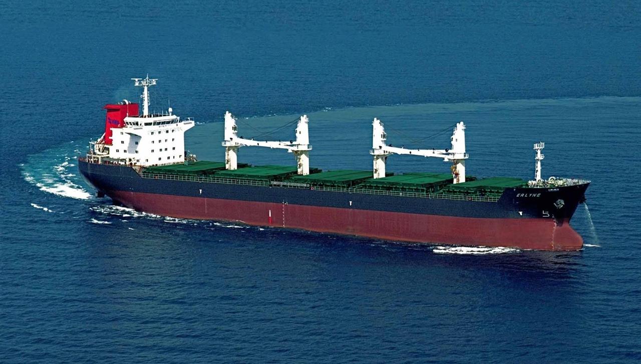 Indonesia adalah negara kepulauan terbesar di dunia. Kita harus memalingkan pandangan ke laut, membangkitkan budaya maritim yang sudah lama mati