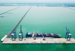 Pelabuhan Kuala Tanjung di Kabupaten Batu Bara, Sumatra Utara, disiapkan bersinergi dengan Pelabuhan Batam untuk mewujudkan hub logistik dan transshipment port bertaraf internasional.