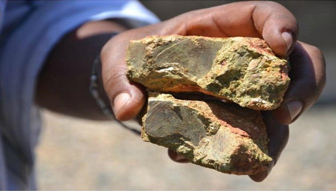  Logam tanah jarang (LTJ)—komponen penting dalam industri kendaraan listrik, energi terbarukan, elektronik presisi, hingga teknologi pertahanan, resmi menjadi salah satu fokus kebijakan nasional. 