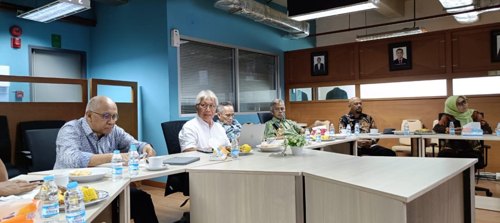 Batam sebagai kota industri mengalami pasang surut seiring perubahan kebijakan para pemimpin nasional