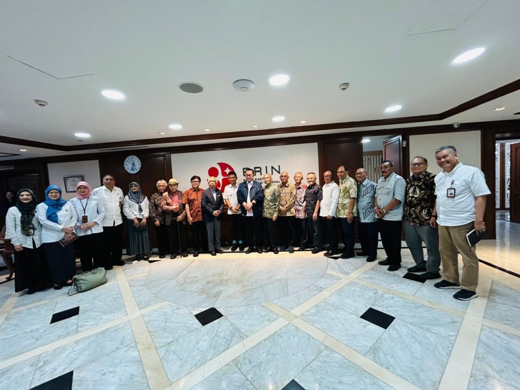 Center for Technology and Innovation Studies (CTIS) merupakan lembaga think tank di bidang riset dan teknologi yang memiliki peran strategis sebagai mitra pemikiran bagi BRIN.