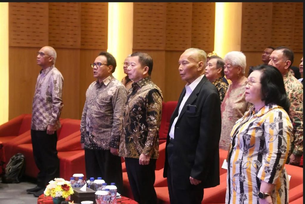 Suharso menegaskan pentingnya melanjutkan visi dan pemikiran Prof. Dr. Ing. B.J. Habibie, khususnya dalam penguatan teknologi dan inovasi sebagai fondasi pembangunan nasional.