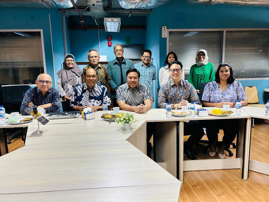 Sebagai negara dengan ekonomi digital terbesar di Asia Tenggara, Indonesia diproyeksikan memiliki nilai ekonomi digital mencapai US$130 miliar pada 2025.