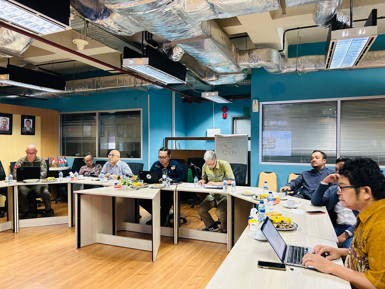 Ketegangan antara Amerika Serikat dan Iran telah memicu guncangan berlapi mulai dari lonjakan harga energi hingga ketidakstabilan pasar keuangan global.