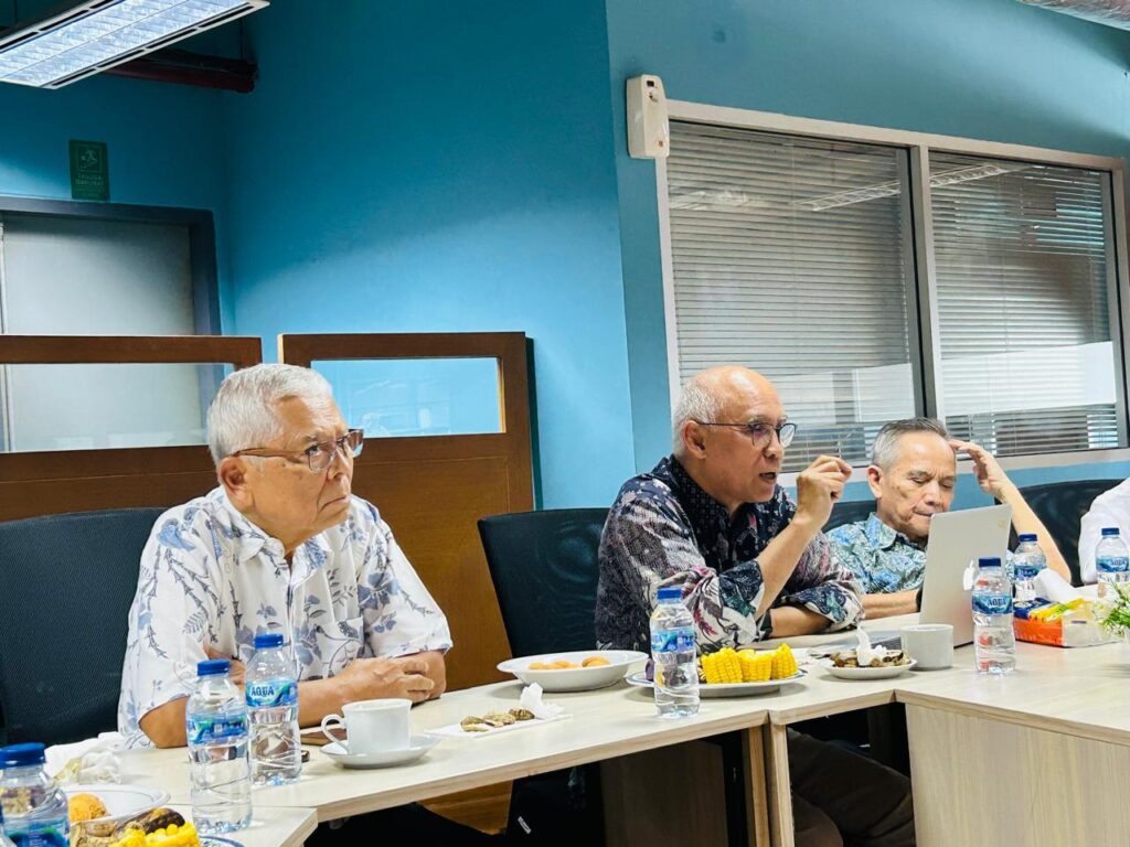 Sustainable Aviation Fuel (SAF) atau bahan bakar penerbangan berkelanjutan dinilai menjadi salah satu solusi penting dalam menekan emisi karbon sektor penerbangan global. 