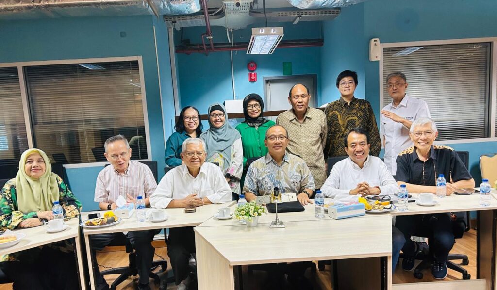 Perdagangan karbon kini menjadi kebutuhan yang tidak dapat dihindari setelah negara-negara di dunia menyepakati komitmen penurunan emisi melalui Paris Agreement