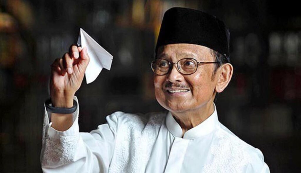 Menteri Koordinator Bidang Hukum, Hak Asasi Manusia, Imigrasi, dan Pemasyarakatan Republik Indonesia, Prof. Dr. Yusril Ihza Mahendra, mengatakan Indonesia membutuhkan perpaduan antara kekuatan etika, ilmu pengetahuan, dan teknologi untuk membangun masa depan bangsa.