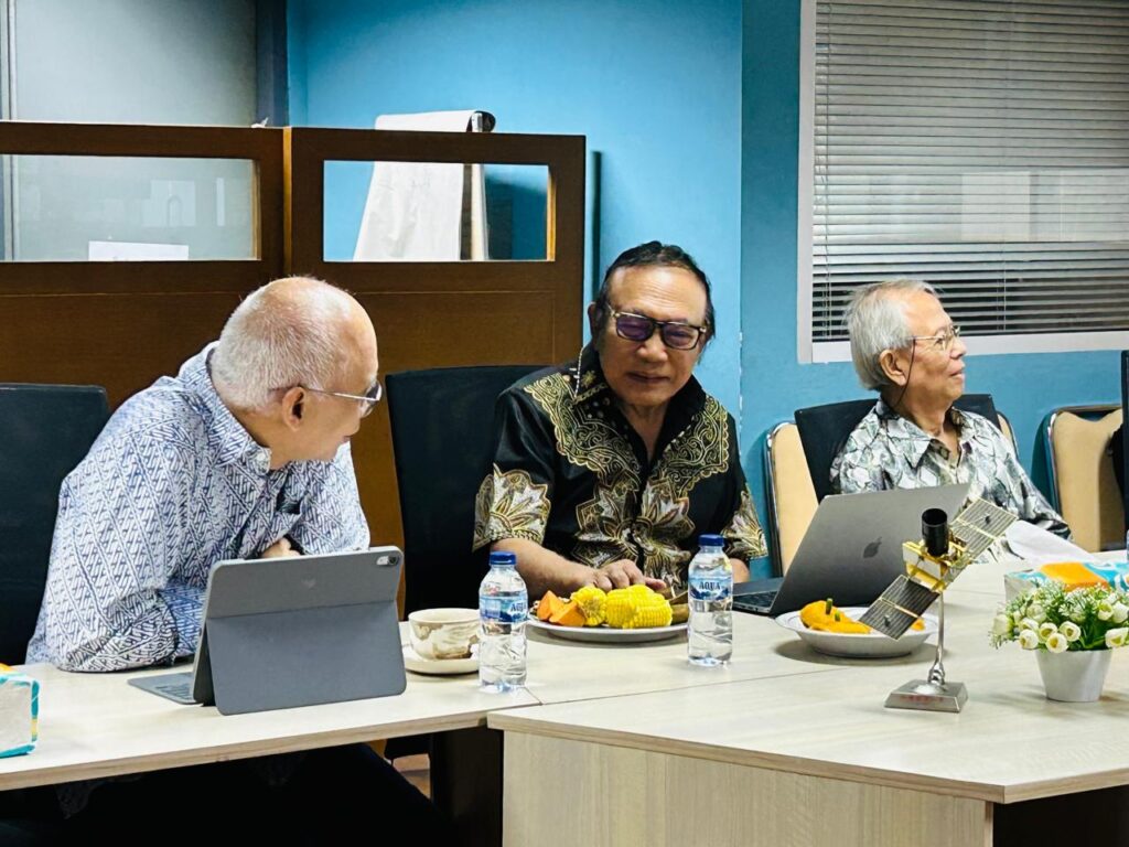 Perkembangan kedokteran regeneratif membuka peluang baru dalam penanganan cedera saraf tulang belakang (spinal cord injury/SCI) dan stroke.